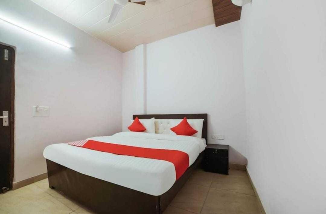 Hotel O Kl Khari Near Ashoka Park Mein Metro New Delhi Exterior photo