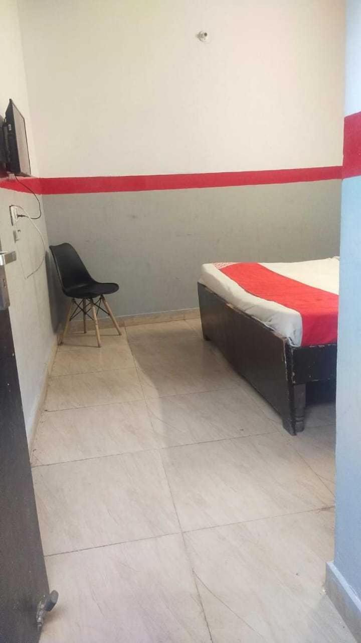 Hotel O Kl Khari Near Ashoka Park Mein Metro New Delhi Exterior photo