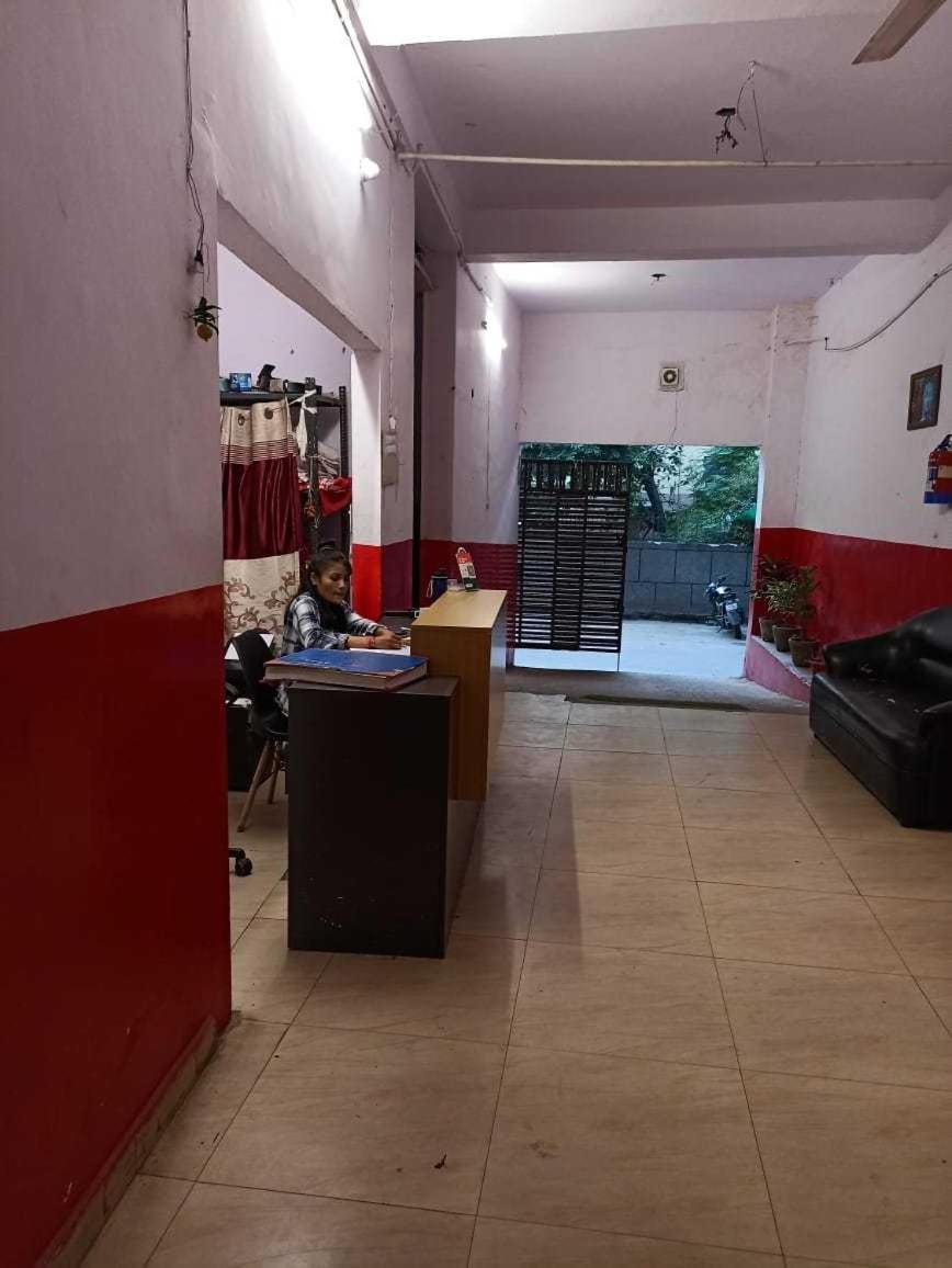 Hotel O Kl Khari Near Ashoka Park Mein Metro New Delhi Exterior photo